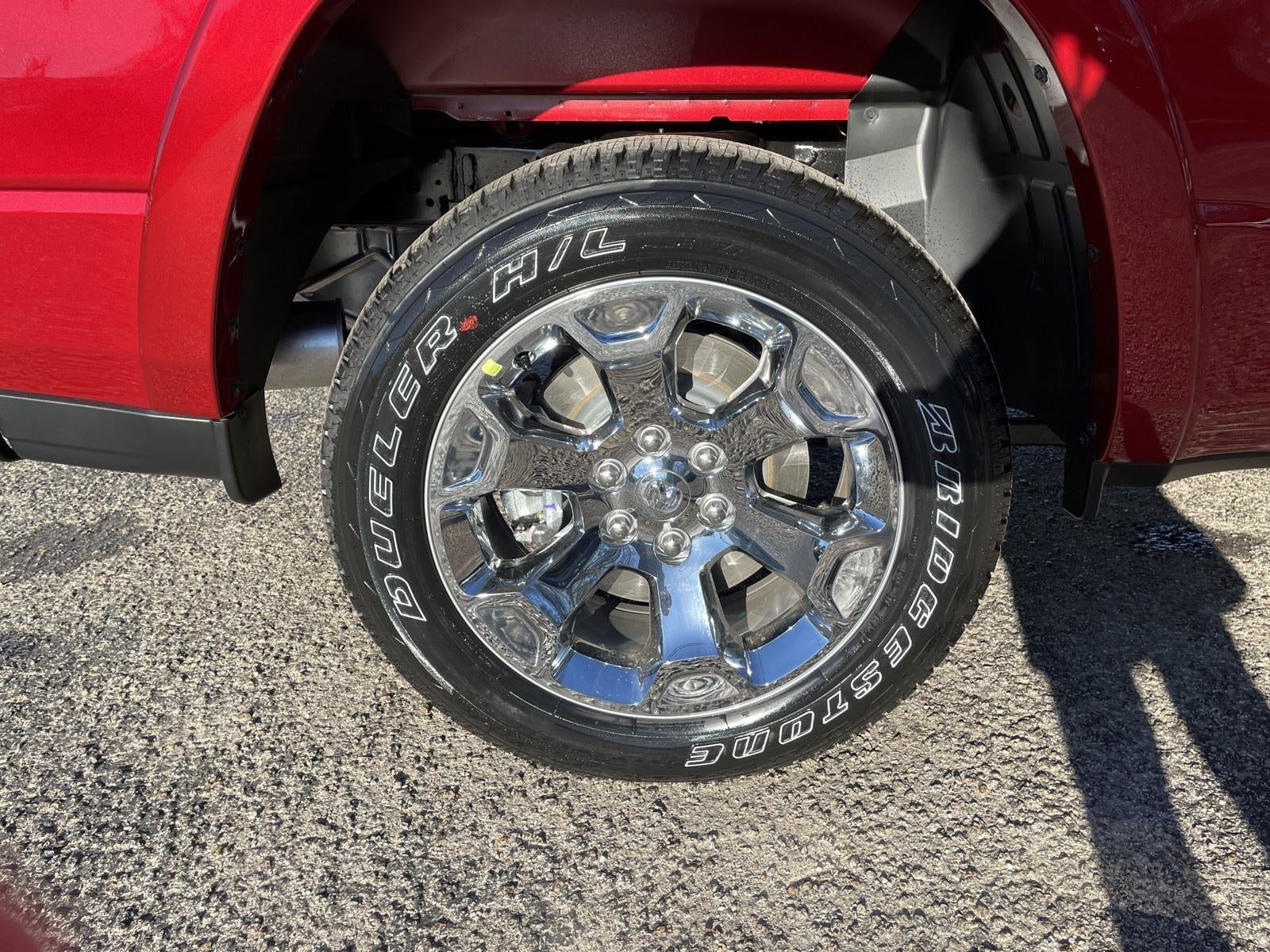 2026 RAM Ram 1500 RAM 1500 LONE STAR CREW CAB 4X4 5'7' BOX