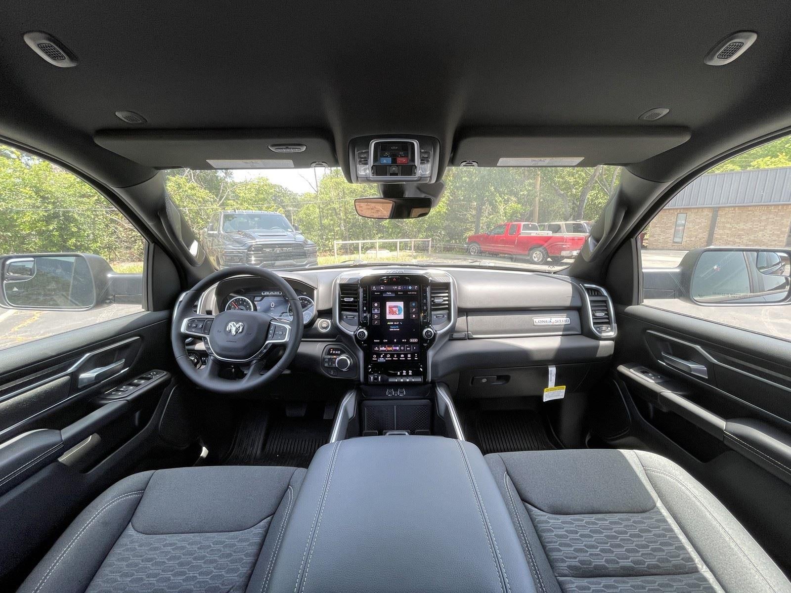 2026 RAM 1500 RAM 1500 LONE STAR CREW CAB 4X4 5'7' BOX