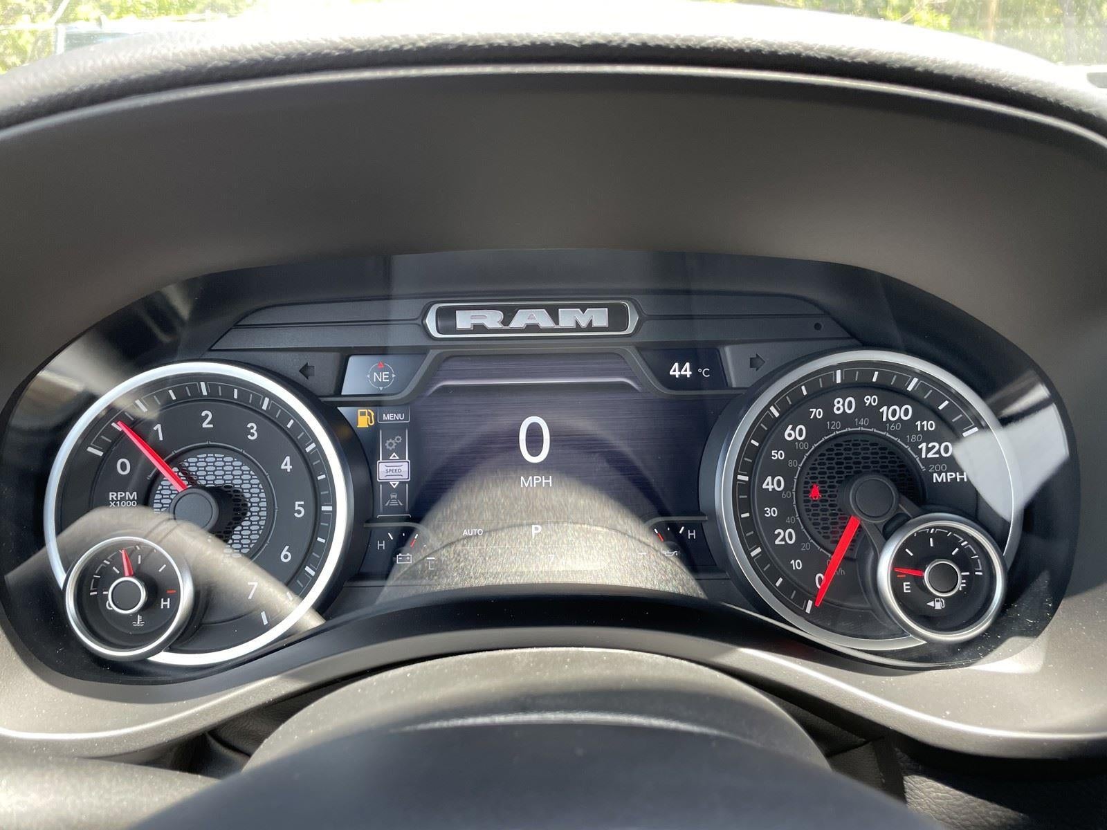 2026 RAM 1500 RAM 1500 LONE STAR CREW CAB 4X4 5'7' BOX