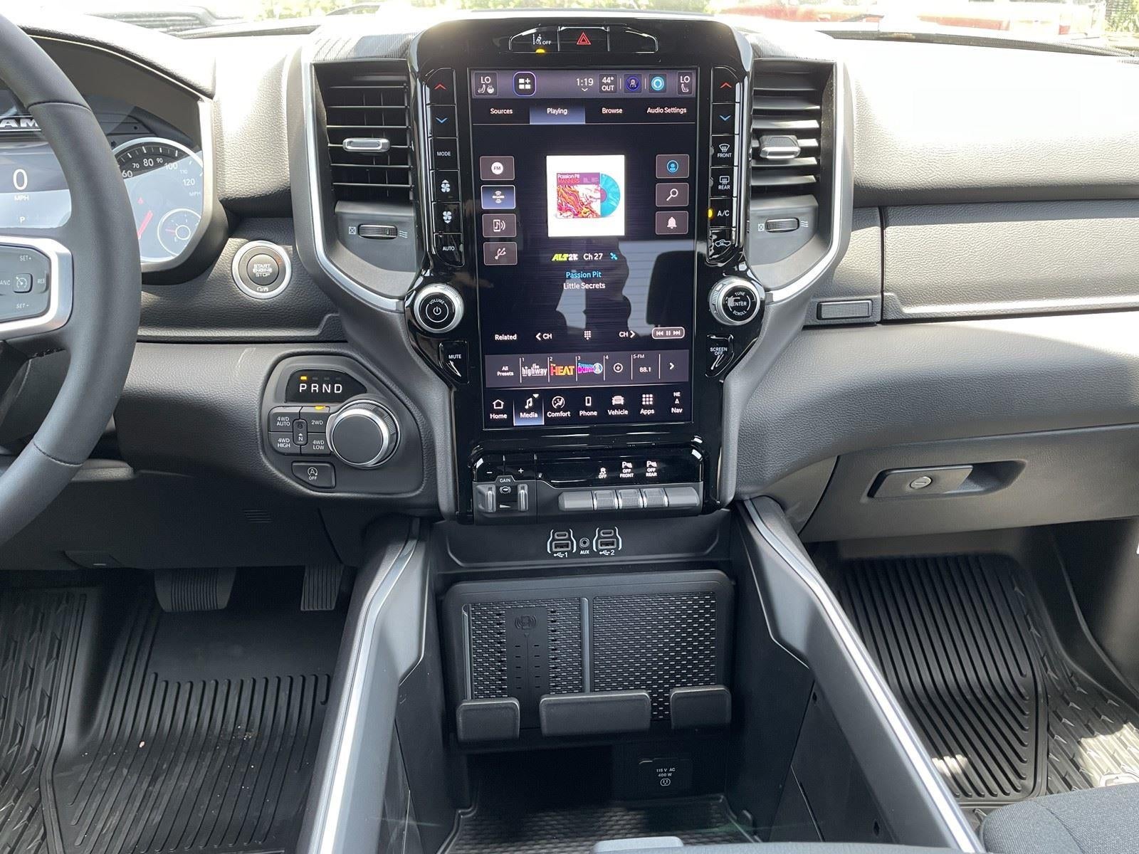 2026 RAM 1500 RAM 1500 LONE STAR CREW CAB 4X4 5'7' BOX