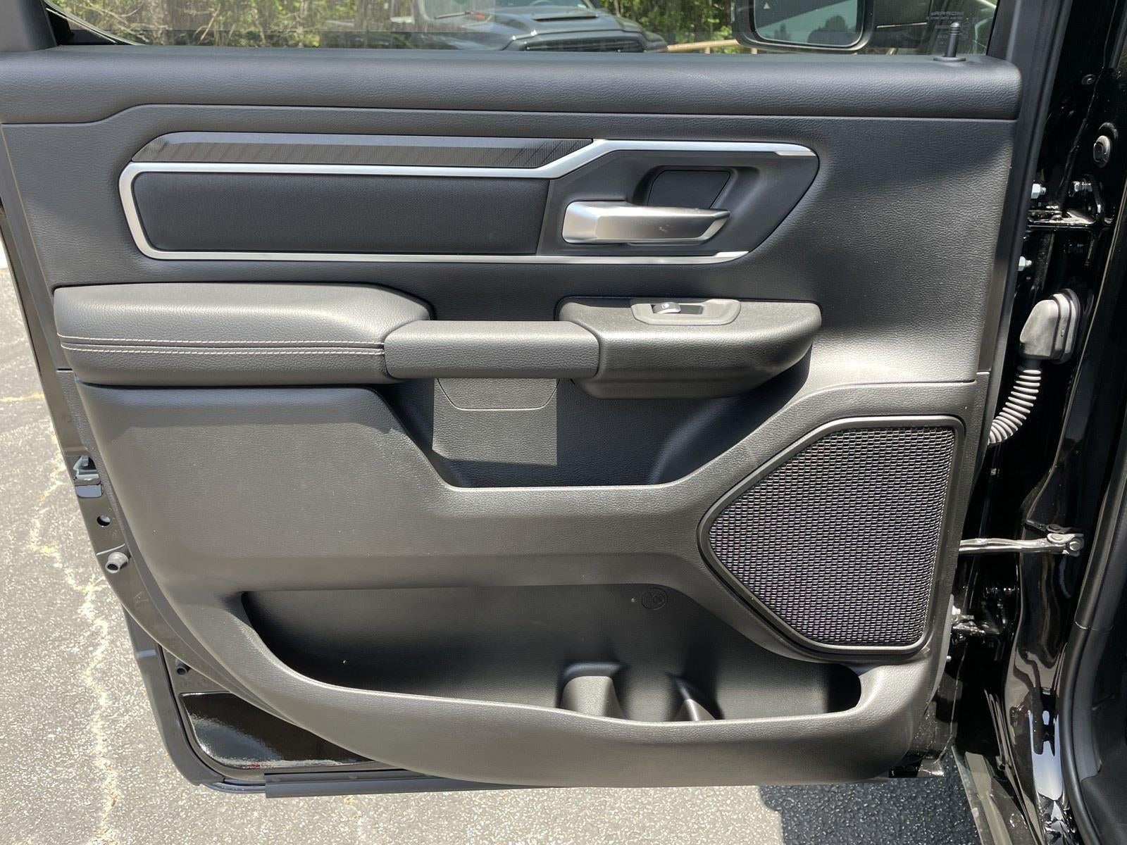 2026 RAM 1500 RAM 1500 LONE STAR CREW CAB 4X4 5'7' BOX