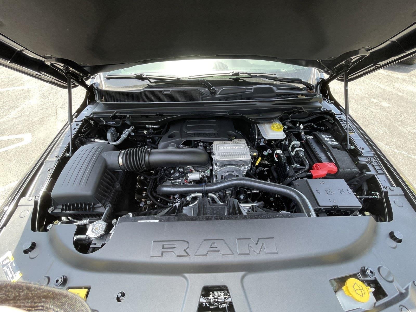 2026 RAM 1500 RAM 1500 LONE STAR CREW CAB 4X4 5'7' BOX