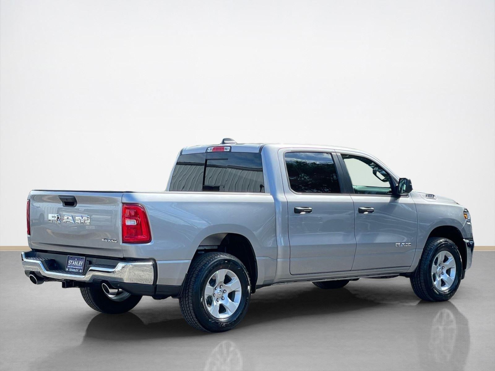 2026 RAM Ram 1500 RAM 1500 TRADESMAN CREW CAB 4X4 5'7' BOX