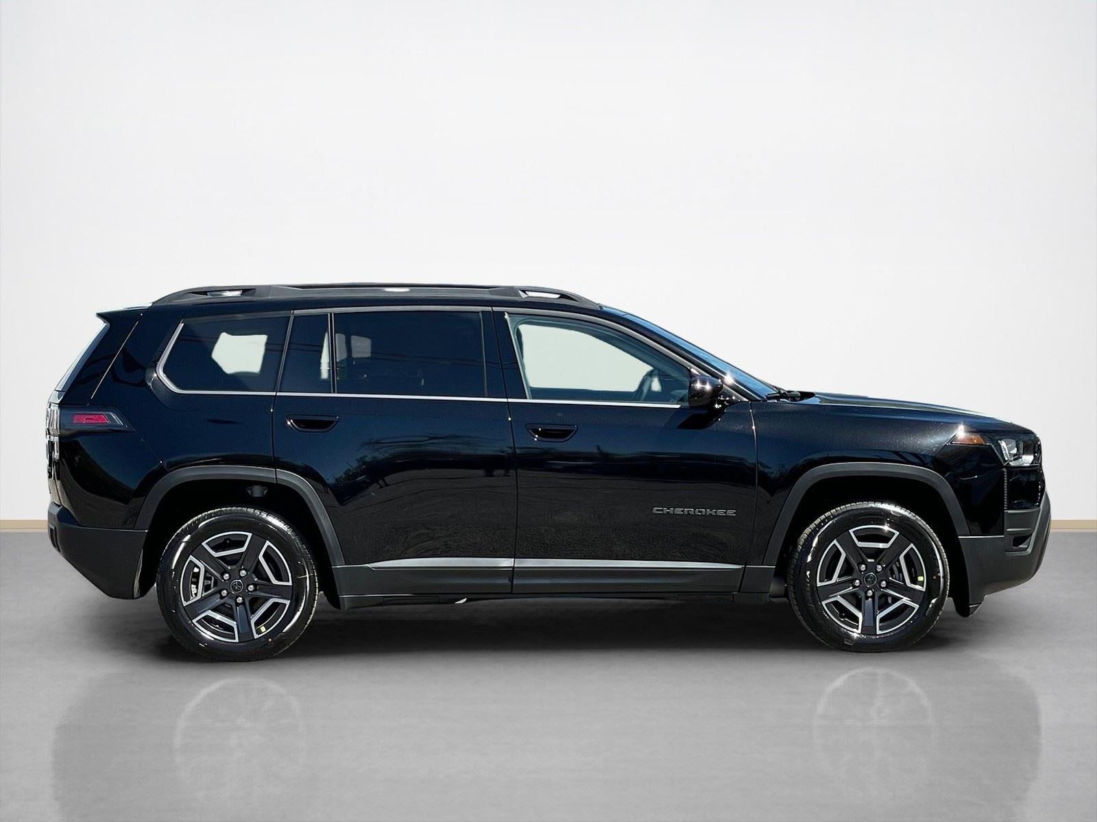 2026 Jeep Cherokee CHEROKEE LAREDO 4X4