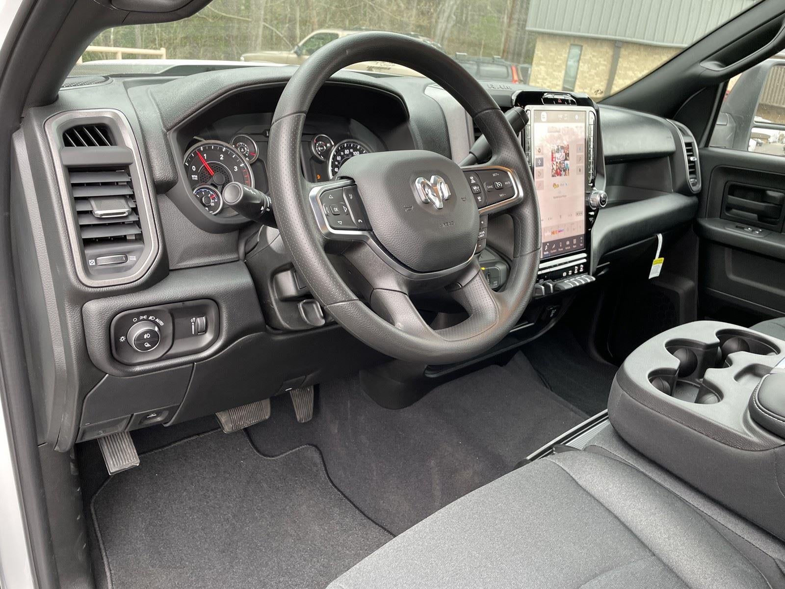 2026 RAM Ram 3500 RAM 3500 TRADESMAN CREW CAB 4X4 8' BOX