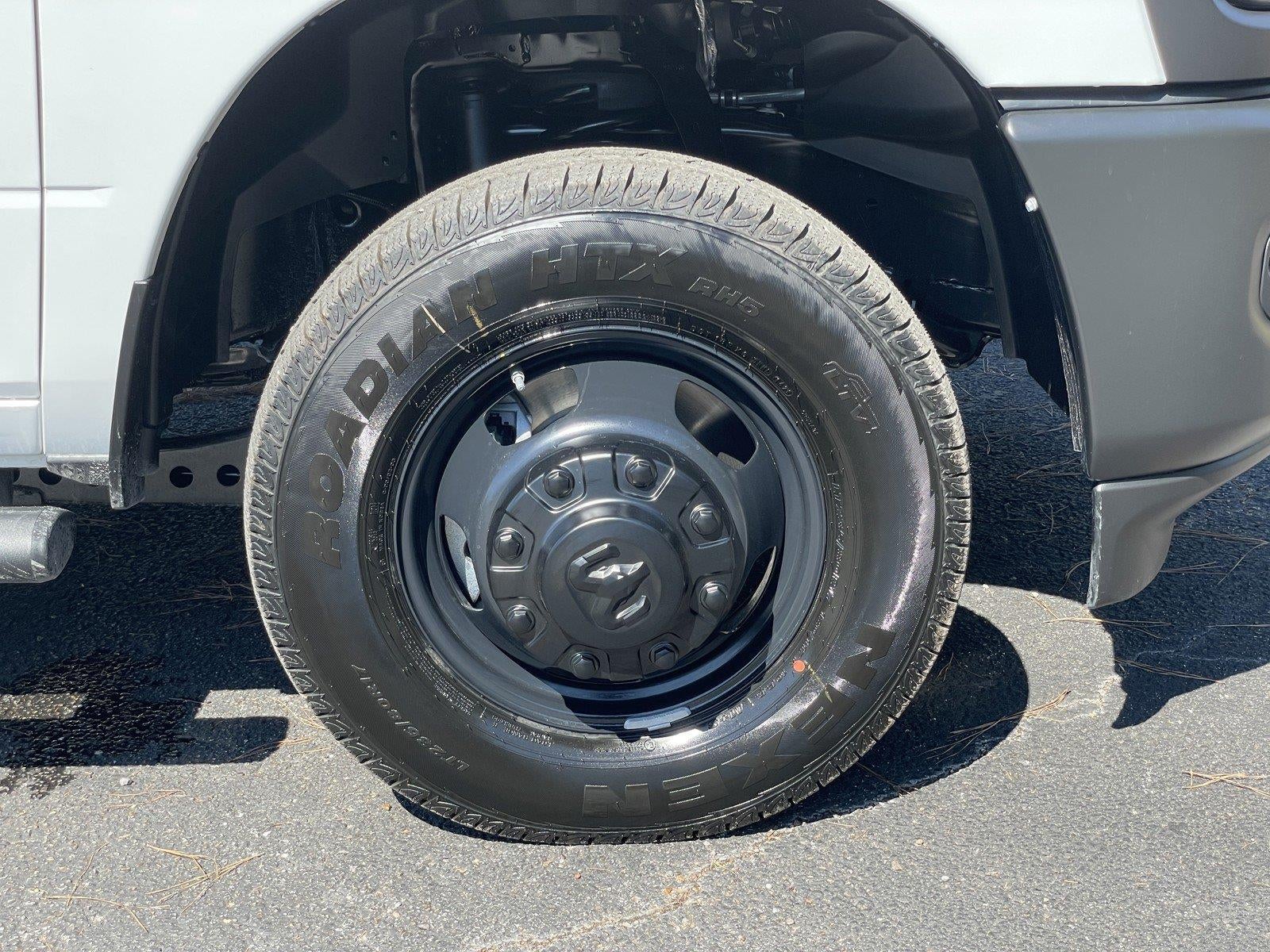 2027 RAM Ram 3500 RAM 3500 TRADESMAN CREW CAB 4X4 8' BOX