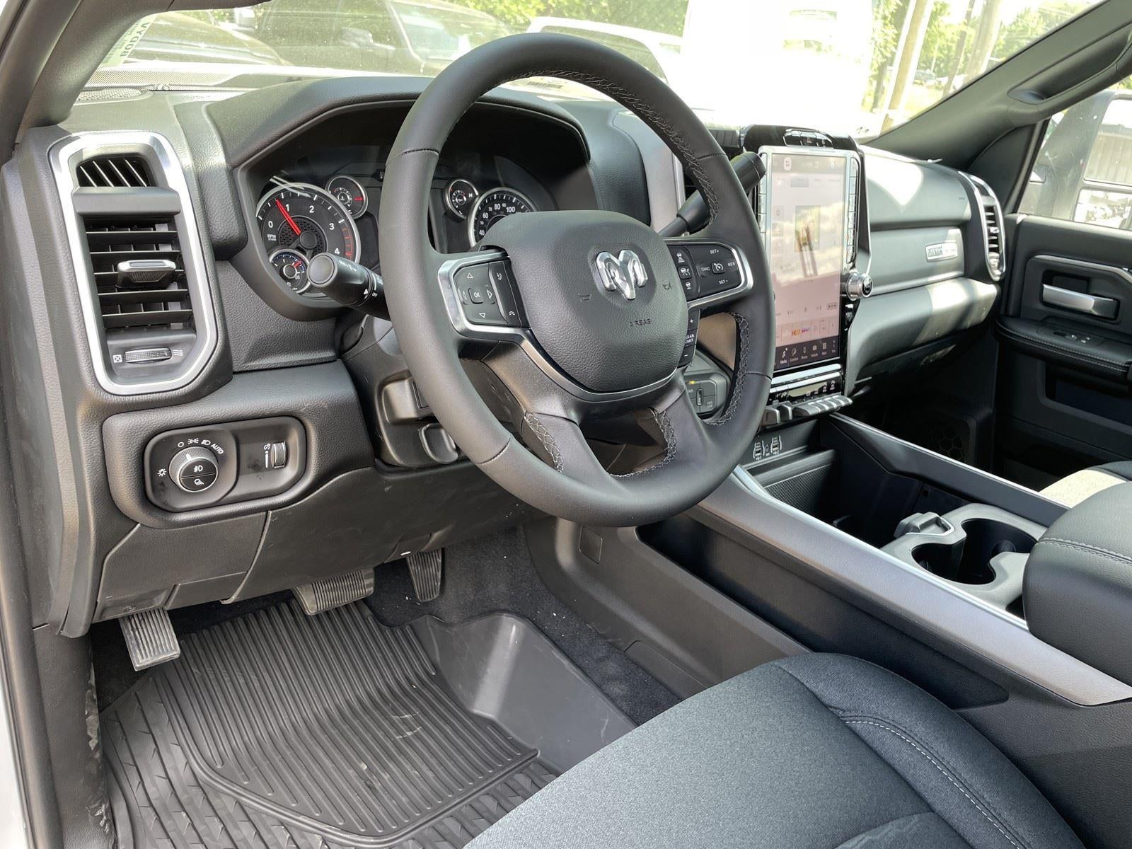 2026 RAM 3500 RAM 3500 LONE STAR CREW CAB 4X4 8' BOX