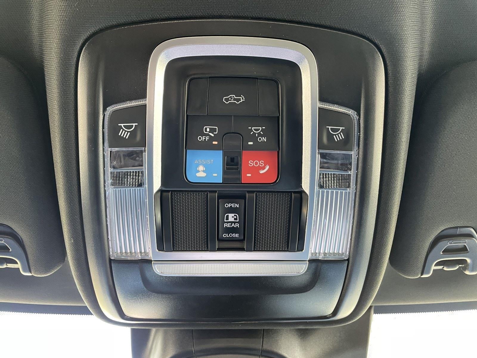 2026 RAM Ram 3500 RAM 3500 LARAMIE CREW CAB 4X4 8' BOX