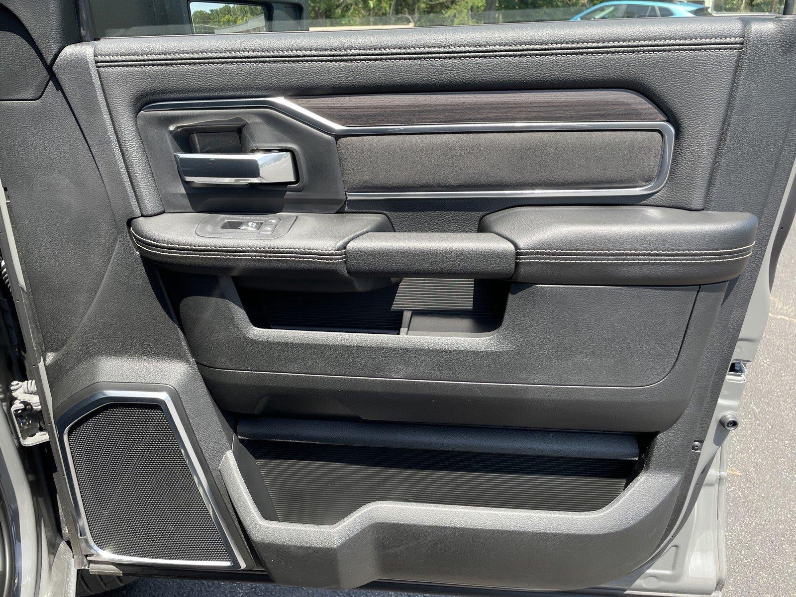 2026 RAM Ram 3500 RAM 3500 LARAMIE CREW CAB 4X4 8' BOX