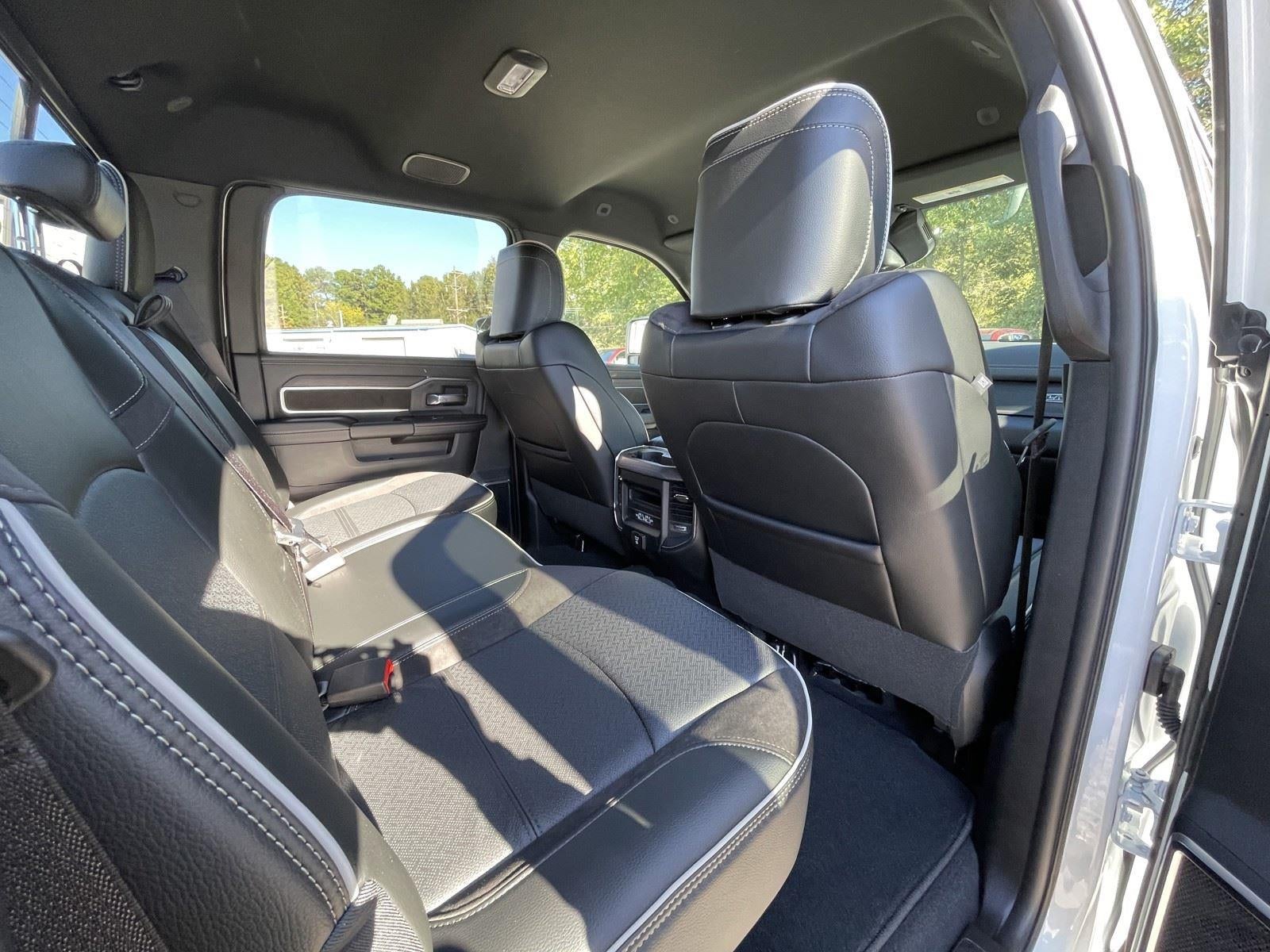 2026 RAM Ram 3500 RAM 3500 LARAMIE CREW CAB 4X4 8' BOX