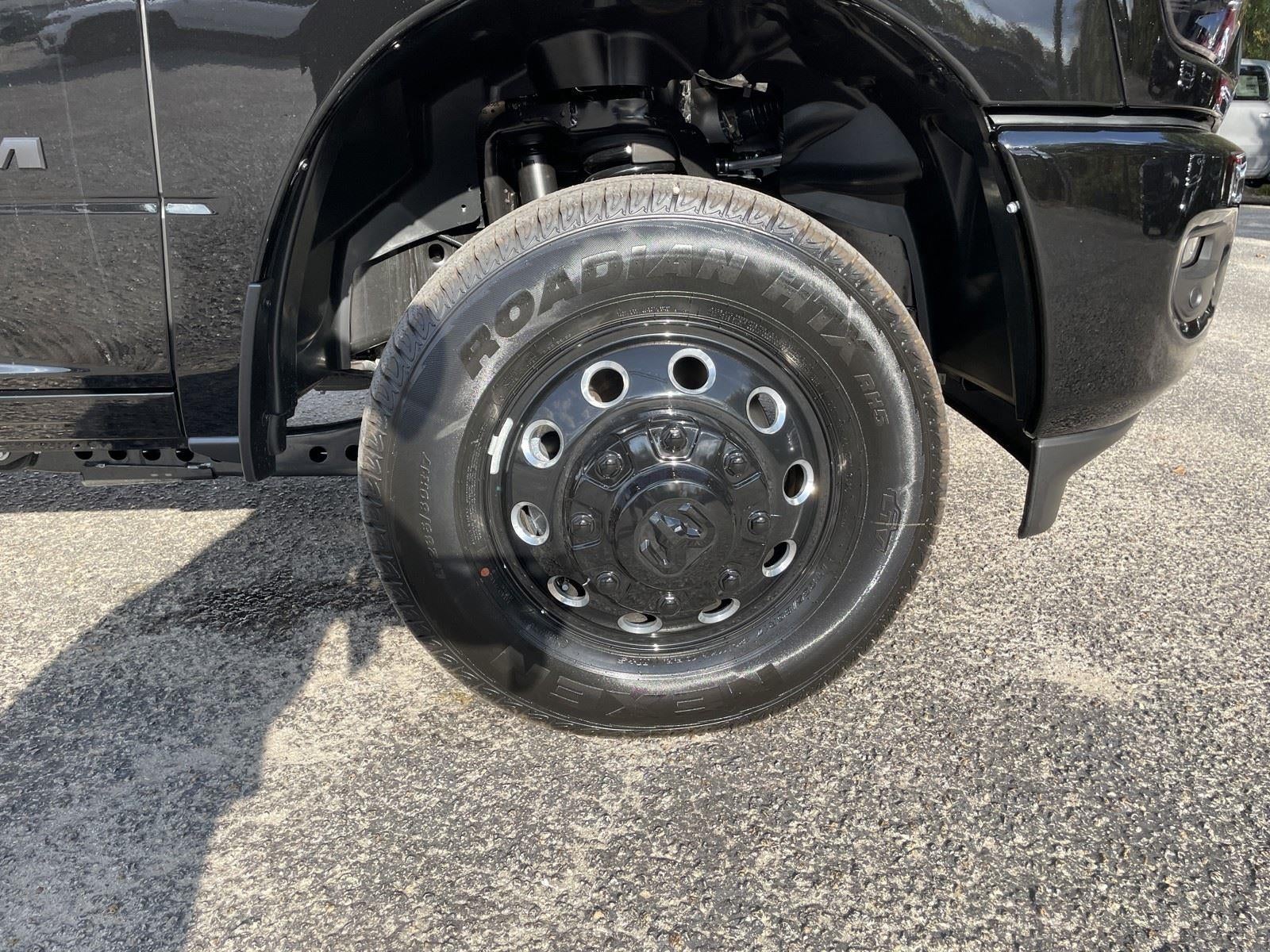 2026 RAM Ram 3500 RAM 3500 LARAMIE CREW CAB 4X4 8' BOX