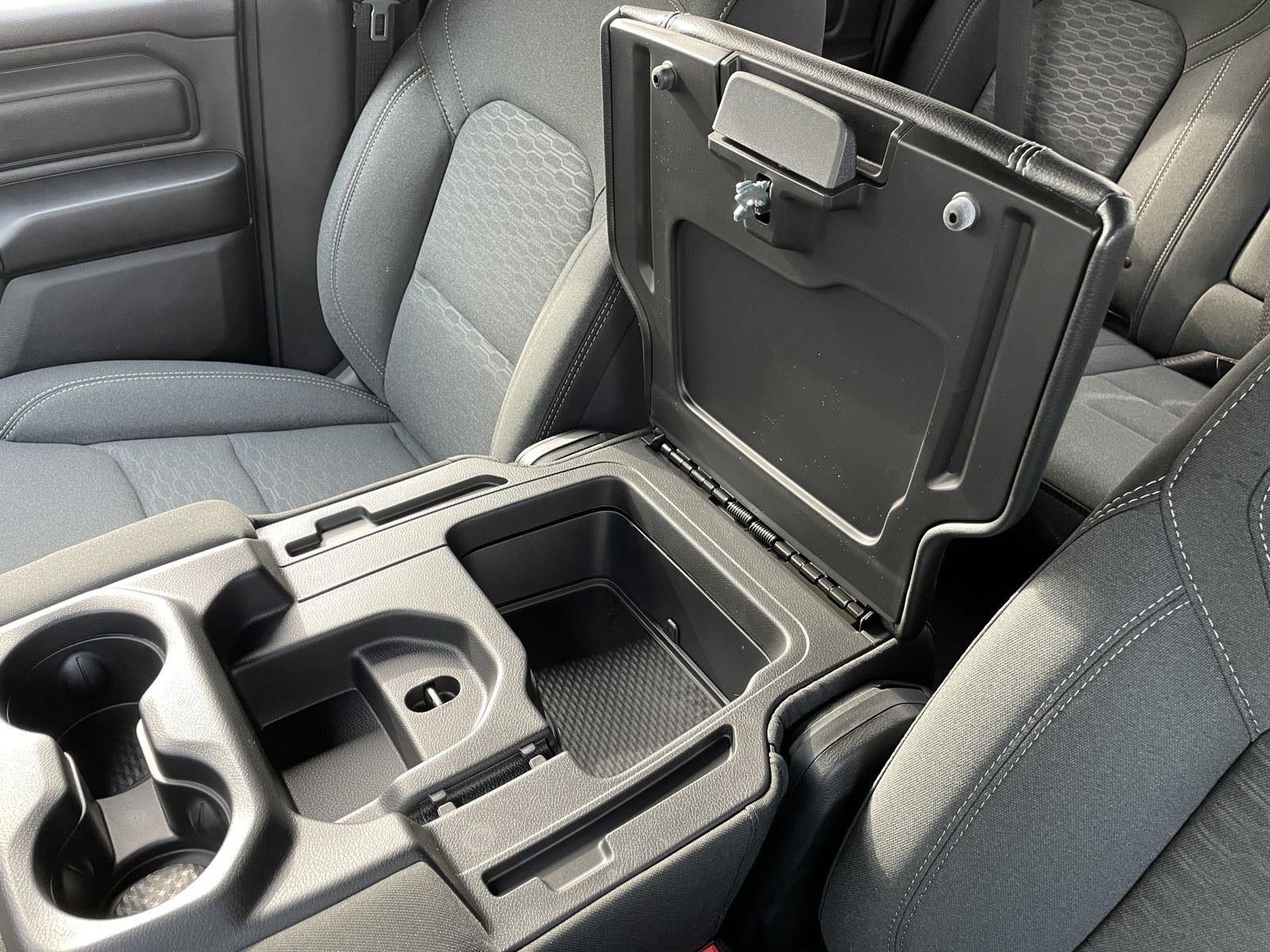 2025 RAM Ram 1500 RAM 1500 TRADESMAN CREW CAB 4X2 5'7' BOX