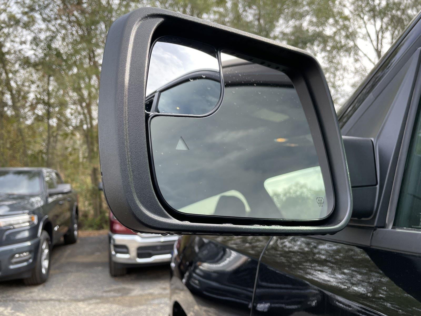 2025 RAM Ram 1500 RAM 1500 TRADESMAN CREW CAB 4X2 5'7' BOX