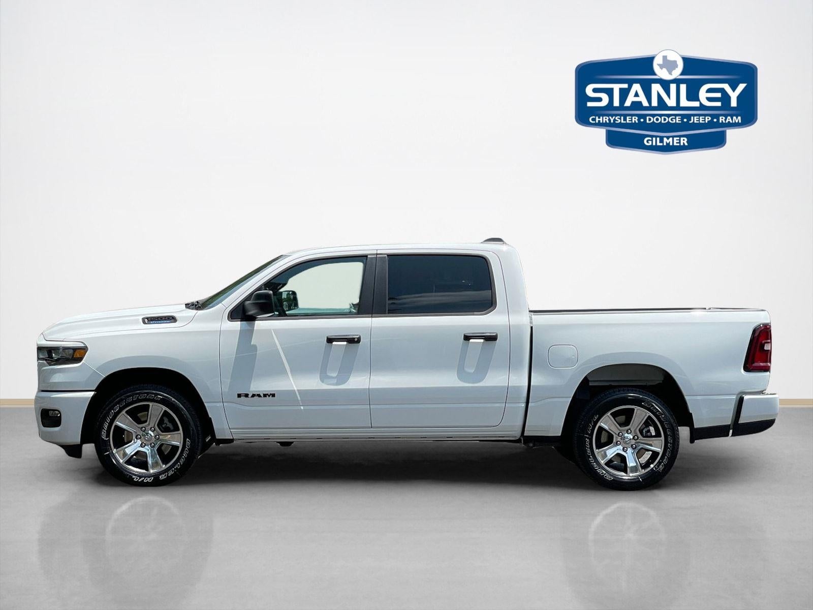2026 RAM Ram 1500 RAM 1500 EXPRESS CREW CAB 4X2 5'7' BOX