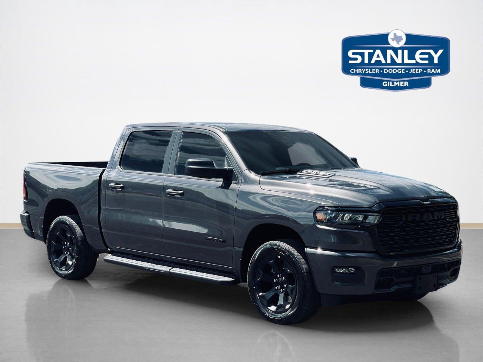 2026 RAM 1500 RAM 1500 EXPRESS CREW CAB 4X4 5'7' BOX