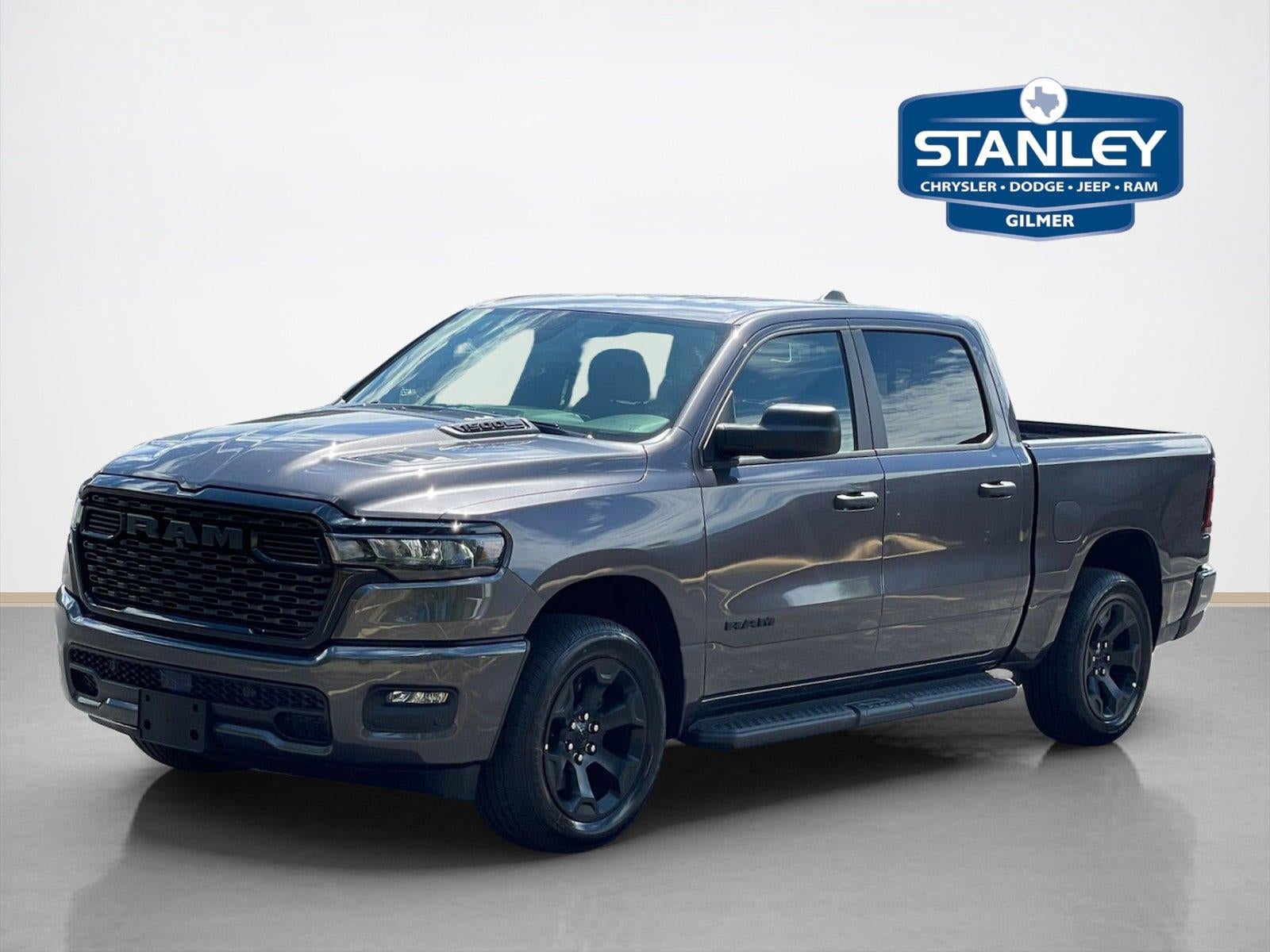 2026 RAM 1500 RAM 1500 EXPRESS CREW CAB 4X4 5'7' BOX