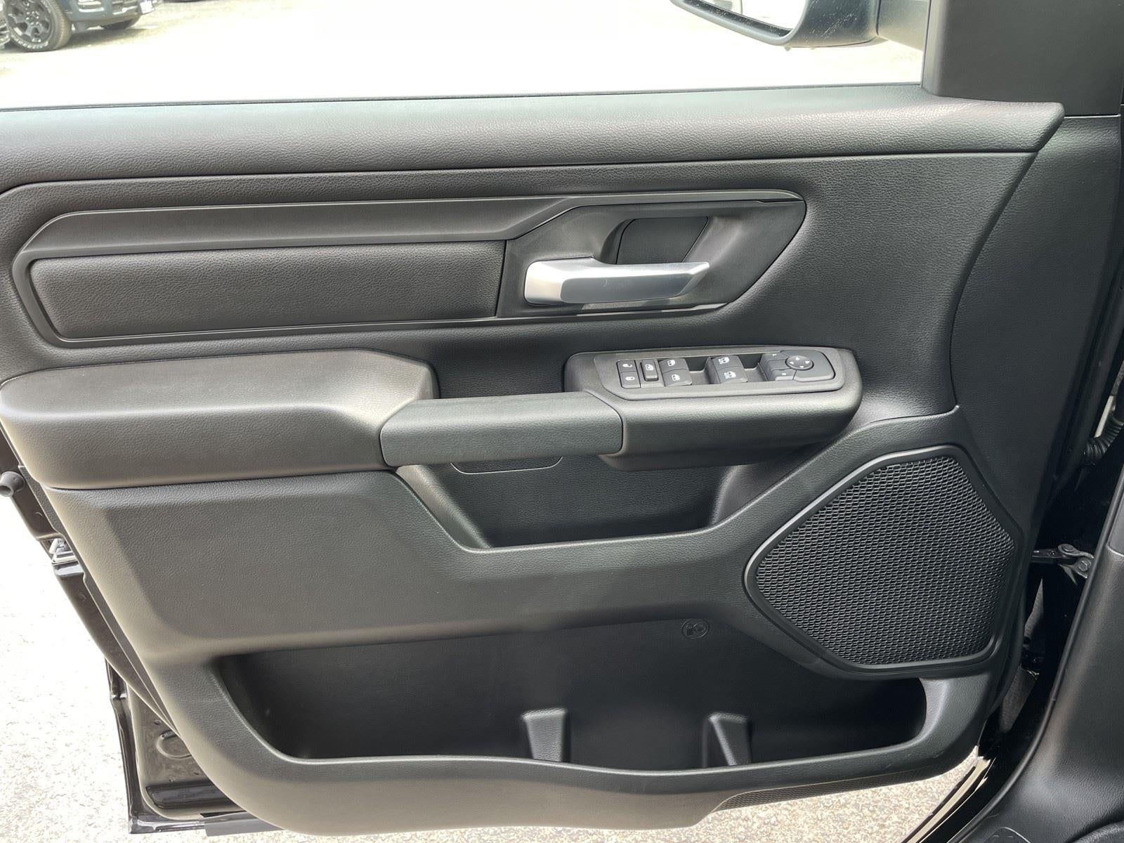 2026 RAM Ram 1500 RAM 1500 TRADESMAN CREW CAB 4X4 5'7' BOX