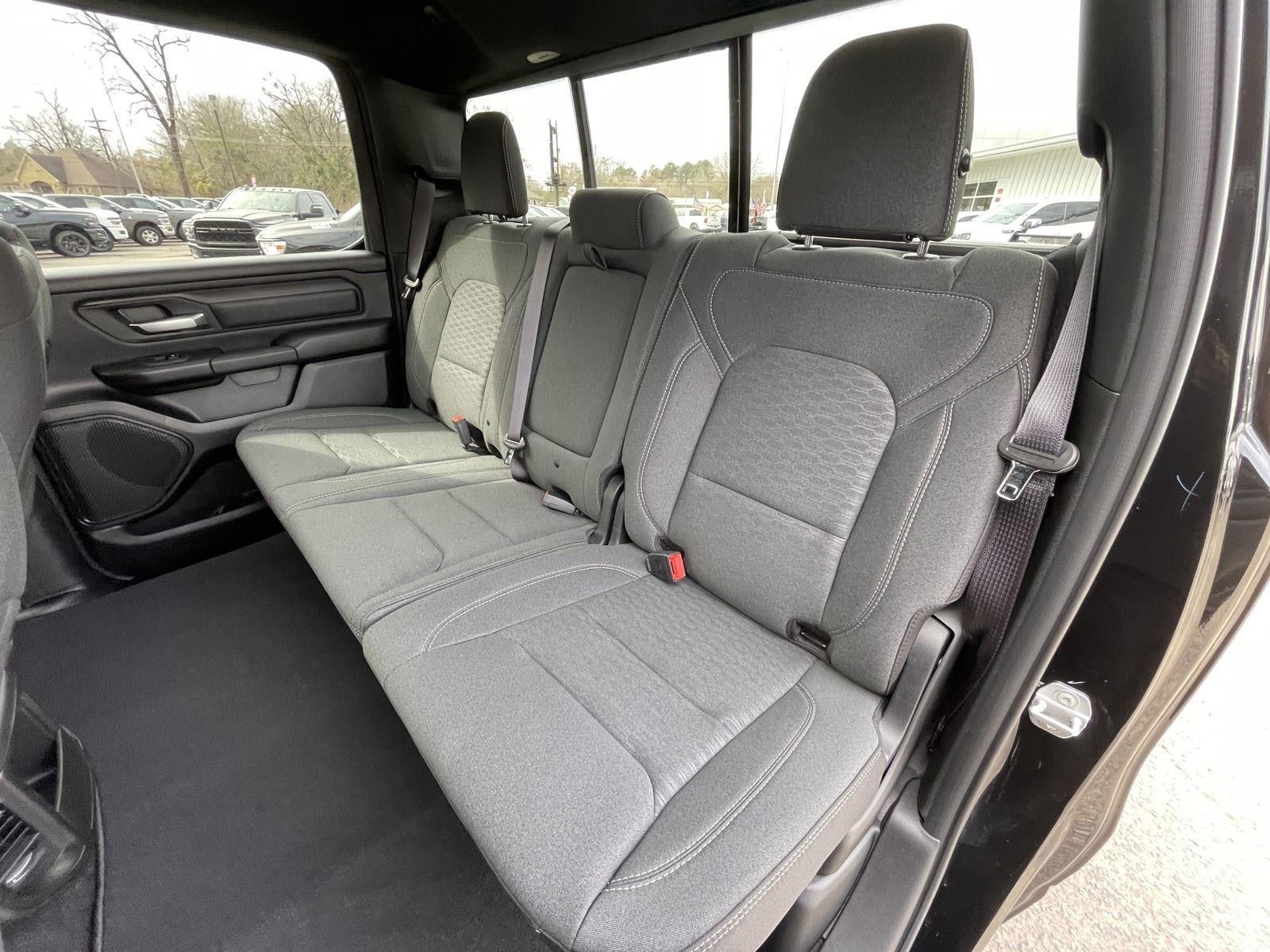 2026 RAM Ram 1500 RAM 1500 TRADESMAN CREW CAB 4X4 5'7' BOX