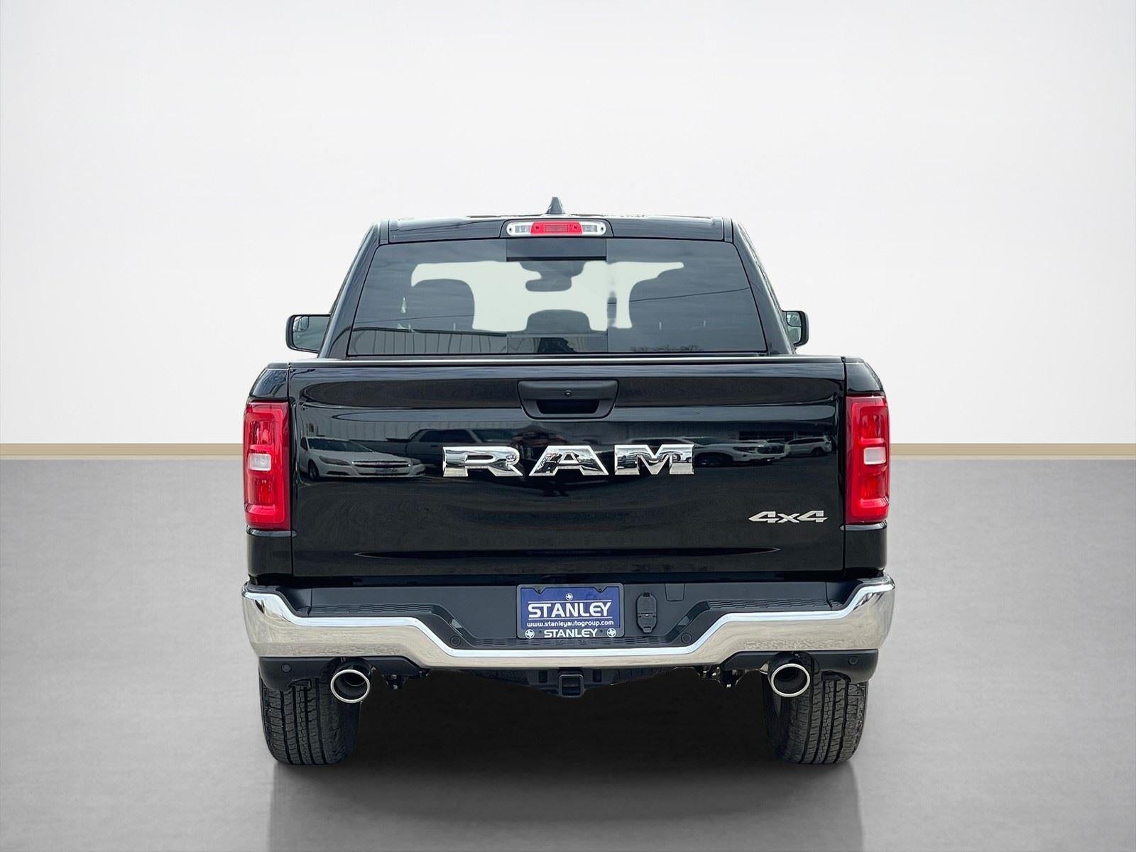 2026 RAM Ram 1500 RAM 1500 TRADESMAN CREW CAB 4X4 5'7' BOX