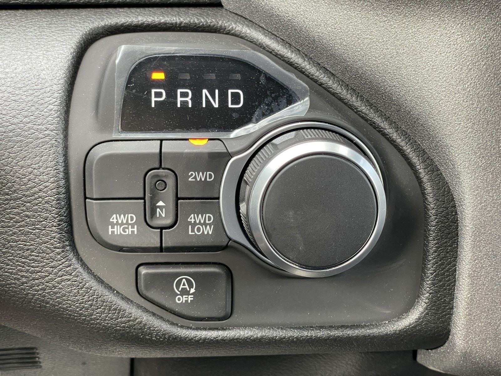 2026 RAM Ram 1500 RAM 1500 TRADESMAN CREW CAB 4X4 5'7' BOX