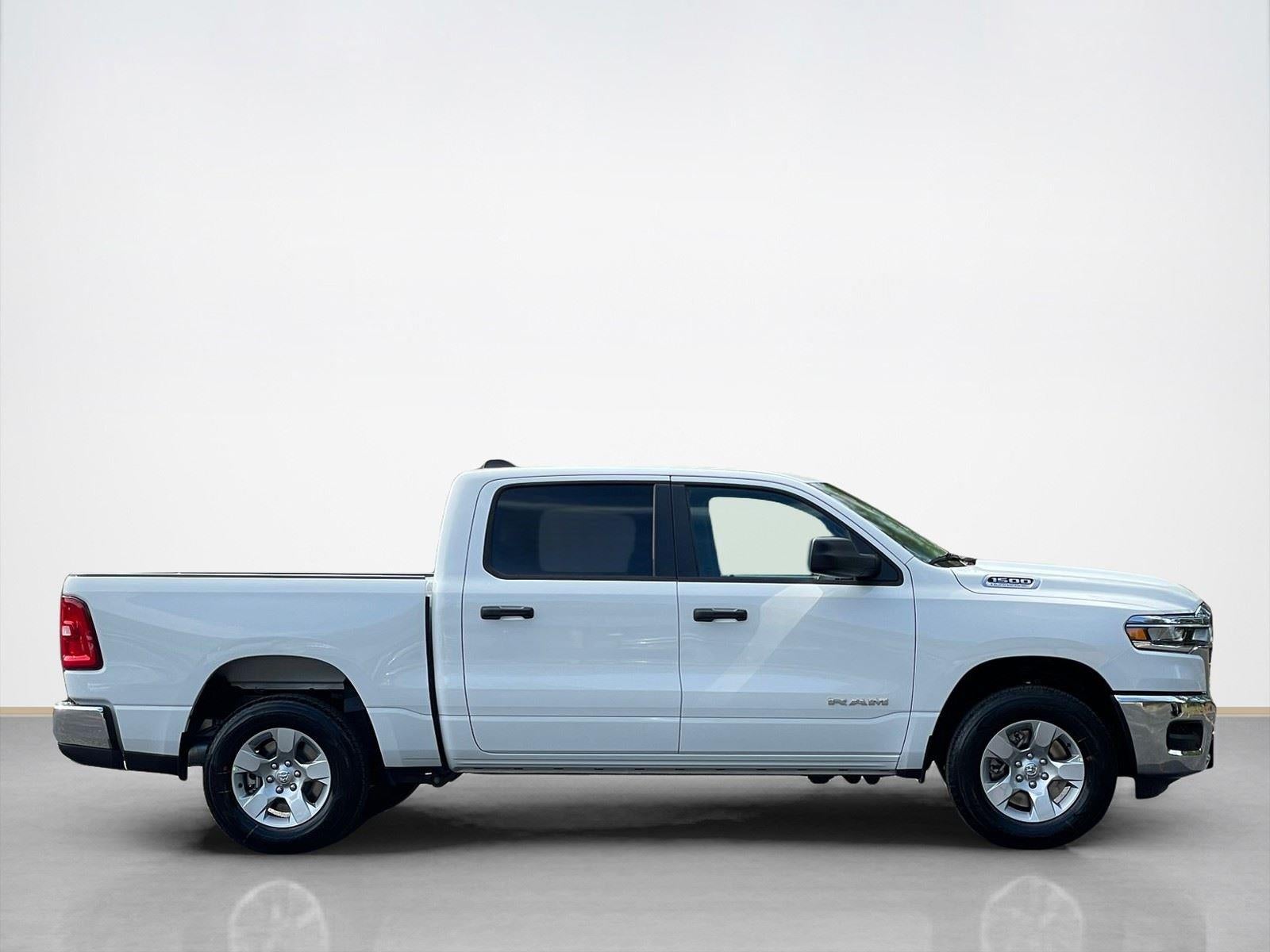 2026 RAM Ram 1500 RAM 1500 TRADESMAN CREW CAB 4X4 5'7' BOX