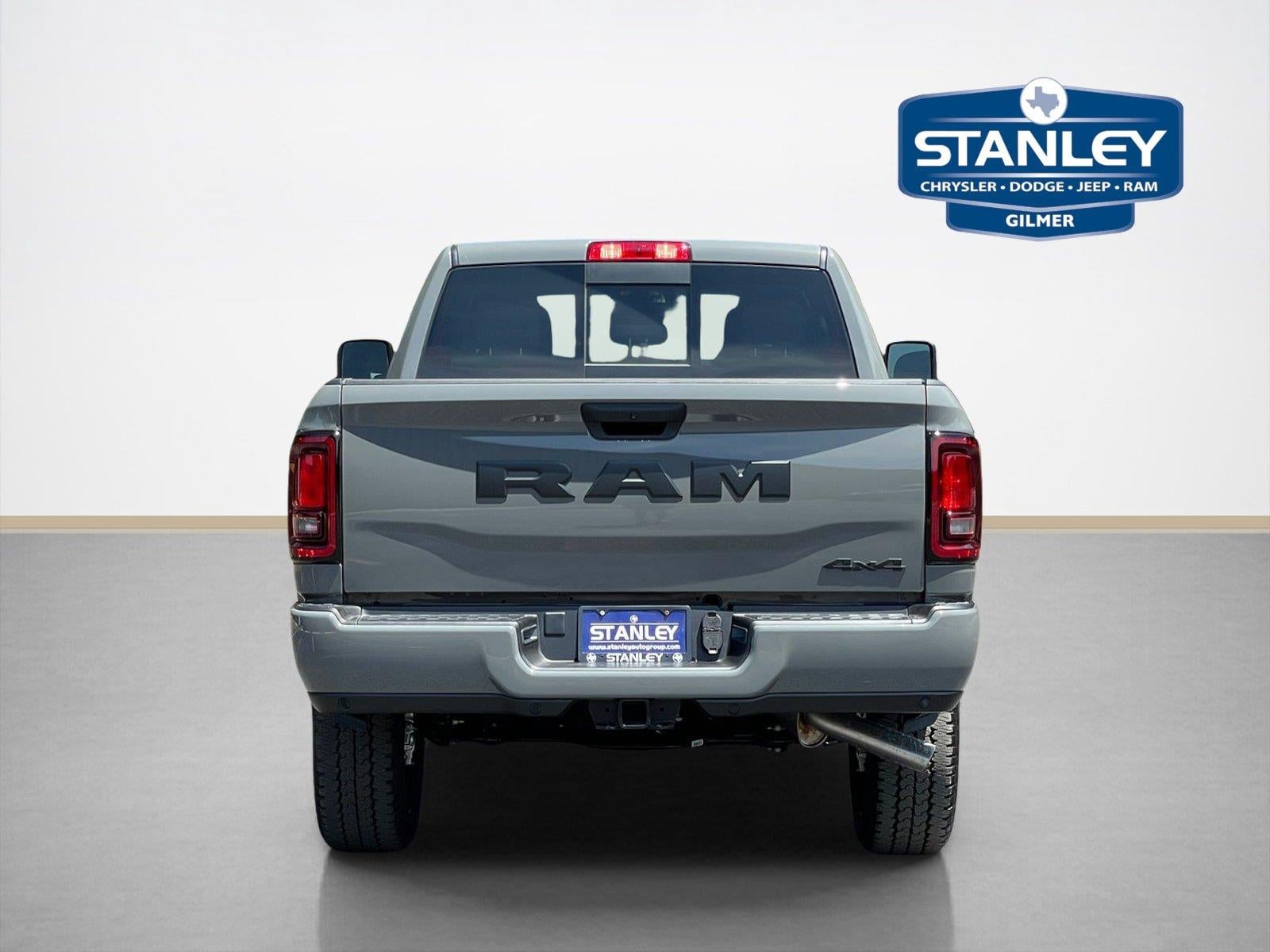 2026 RAM 2500 RAM 2500 BLACK EXPRESS CREW CAB 4X4 6'4' BOX