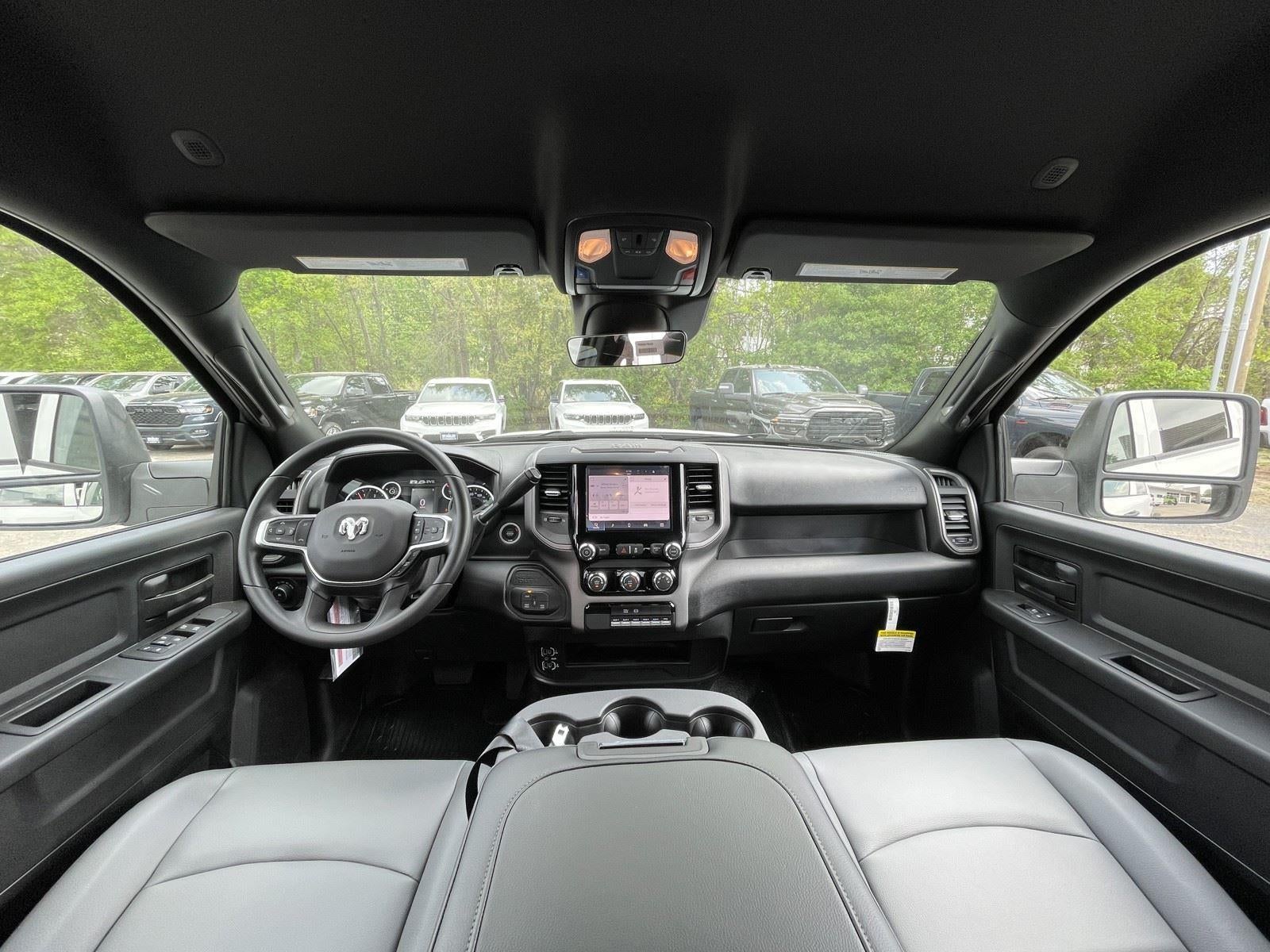 2026 RAM Ram 3500 Chassis Cab RAM 3500 TRADESMAN CREW CAB CHASSIS 4X4 60' CA