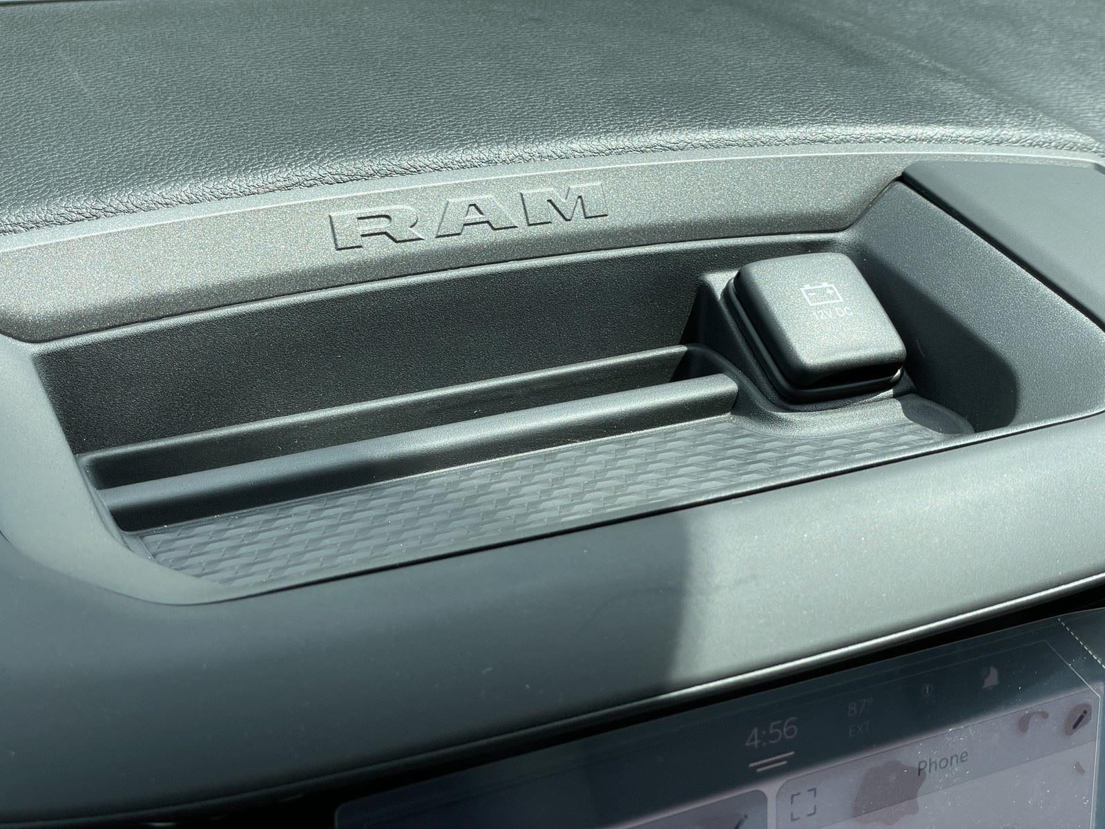 2026 RAM Ram 3500 Chassis Cab RAM 3500 TRADESMAN CREW CAB CHASSIS 4X4 60' CA