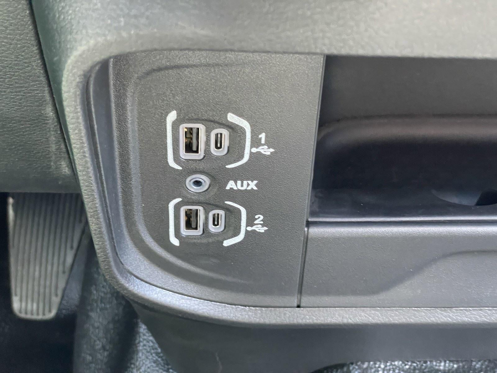 2026 RAM Ram 3500 Chassis Cab RAM 3500 TRADESMAN CREW CAB CHASSIS 4X4 60' CA